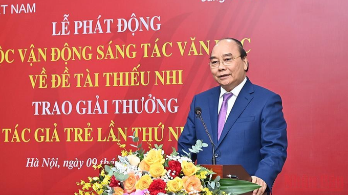 Chủ tịch nước Nguyễn Xuân Phúc kêu gọi sáng tác và lan tỏa mạnh mẽ các tác phẩm văn học cho thiếu nhi.