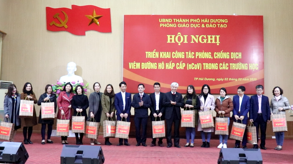 Hải Dương: Quyết liệt phòng chống dịch virus corona trong trường học - 3 Hải Dương: Quyết liệt phòng chống dịch virus corona trong trường học - 3