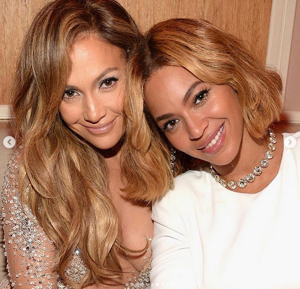 Jennifer Lopez gợi cảm quảng cáo giày cao gót - 9 Jennifer Lopez gợi cảm quảng cáo giày cao gót - 9