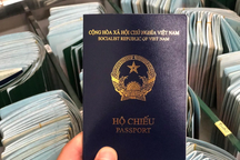 Đức ngừng cấp thị thực vào hộ chiếu phổ thông Việt Nam mẫu mới