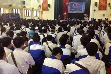 Thủ khoa tới tận trường “mách nước” xử lí bài thi đại học