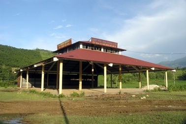 Lào Cai: Gần chục khu chợ xây để... bỏ hoang