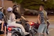 Công an vào cuộc vụ người đàn ông xăm trổ đánh người giữa phố ở Hà Nội