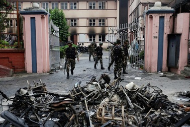 Nepal ban bố giới nghiêm toàn quốc