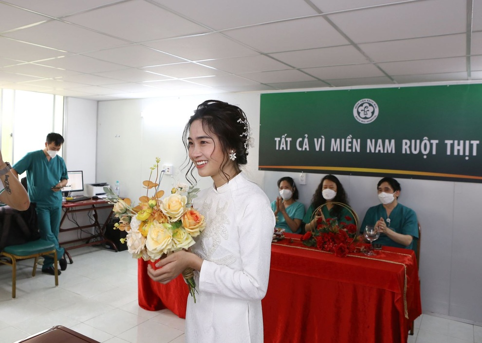 Xin gửi tới các mẹ, các chị và các em lời tri ân sâu sắc! - 1 Xin gửi tới các mẹ, các chị và các em lời tri ân sâu sắc! - 1