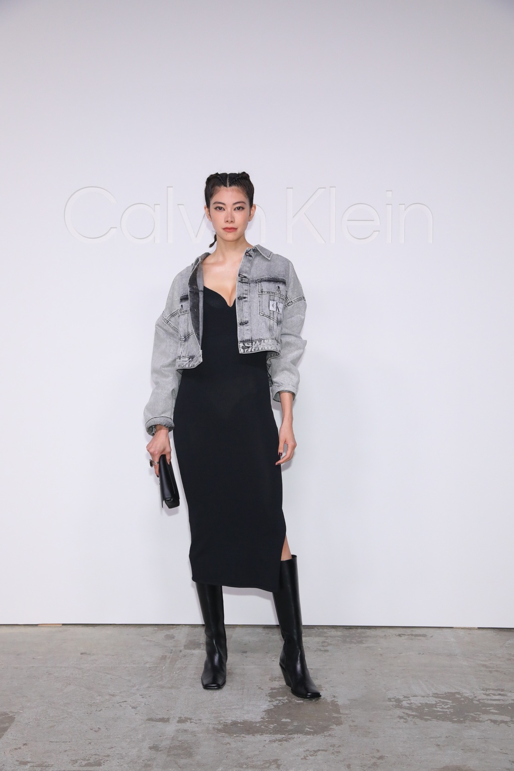Calvin Klein ra mắt bộ sưu tập Calvin Klein Jeans Fall 2023 - 7 Calvin Klein ra mắt bộ sưu tập Calvin Klein Jeans Fall 2023 - 7