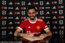 Bruno Fernandes nhận lương hậu hĩnh khi ký hợp đồng mới với Man Utd