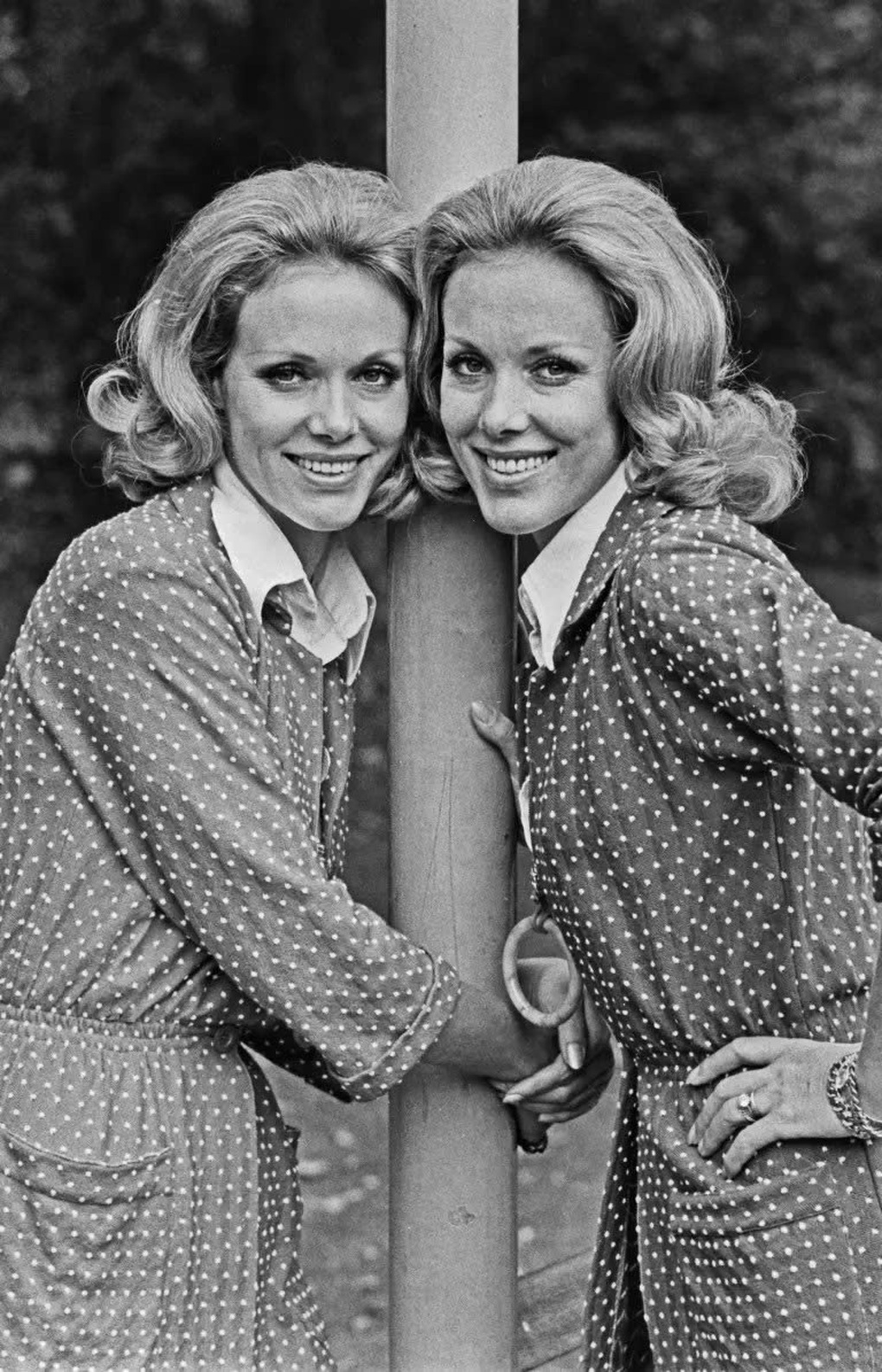 Lý do cặp song sinh đẹp nhất thế giới chọn chết cùng nhau gây xúc động - 2