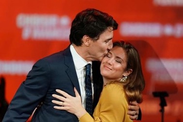 Thủ tướng Canada tiết lộ về sức khỏe sau khi phu nhân mắc Covid-19