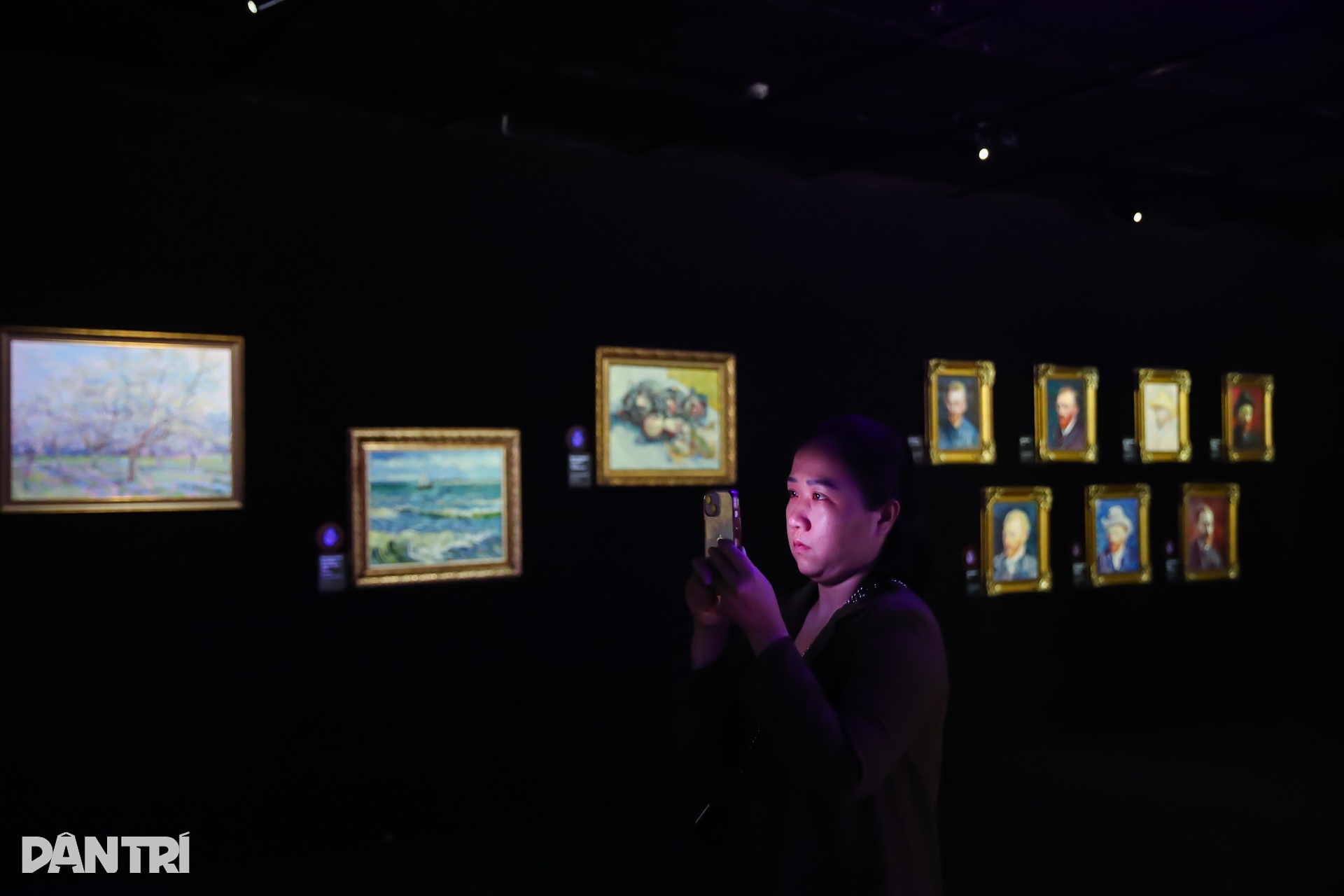 Đắm chìm trong không gian nghệ thuật đa giác quan của danh họa Van Gogh - 5 Đắm chìm trong không gian nghệ thuật đa giác quan của danh họa Van Gogh - 5