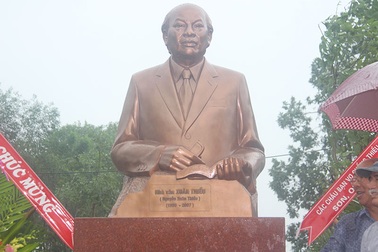 Khánh thành tượng nhà văn Xuân Thiều