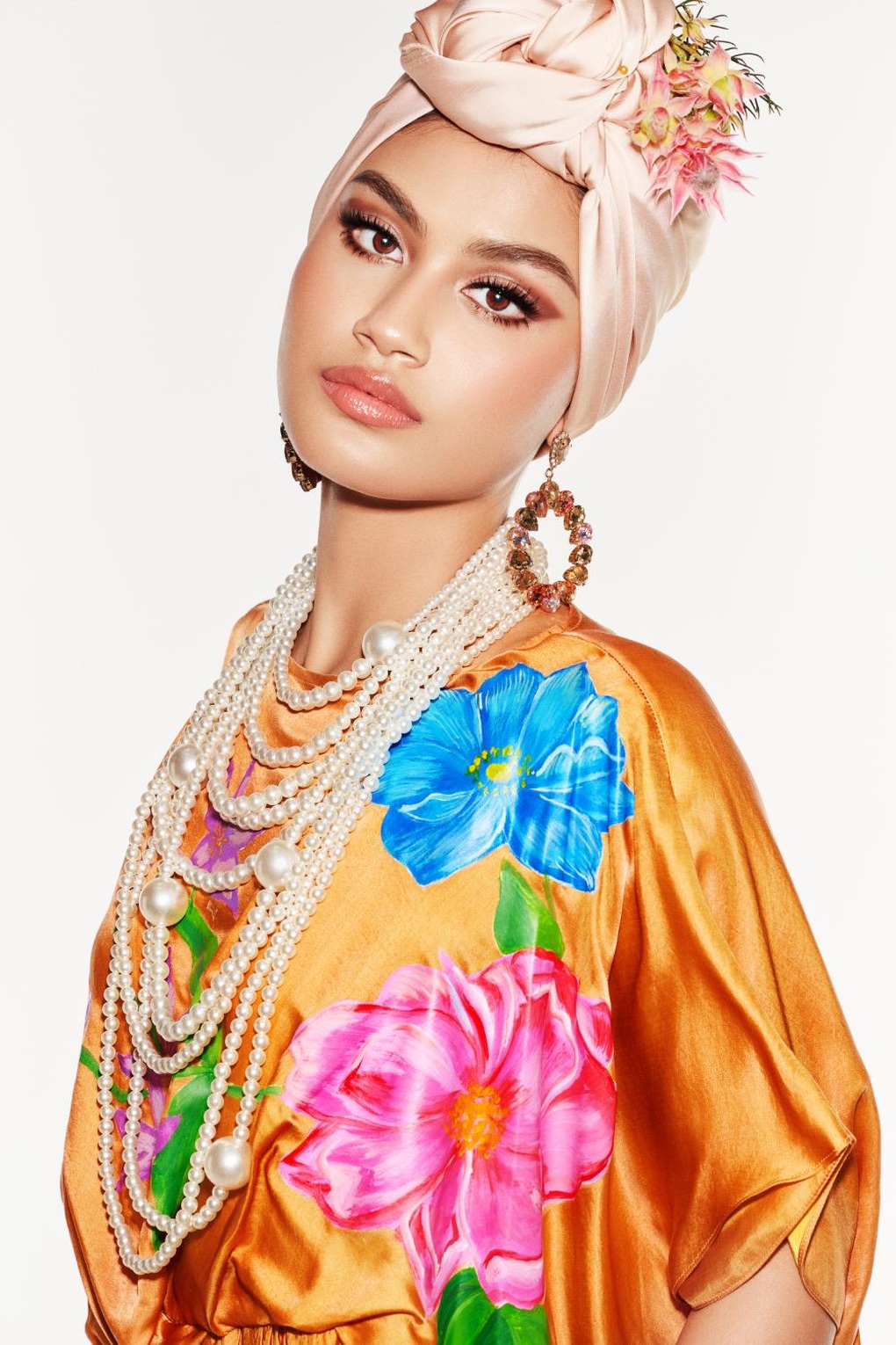 Top 4 Hoa hậu Trái đất 2023 diện thiết kế thời trang từ lụa Việt Nam - 7 Top 4 Hoa hậu Trái đất 2023 diện thiết kế thời trang từ lụa Việt Nam - 7