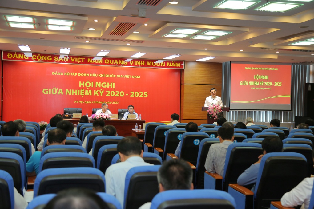 PVN quyết tâm thực hiện nhiệm vụ nhiệm kỳ 2020 - 2025 - 1 PVN quyết tâm thực hiện nhiệm vụ nhiệm kỳ 2020 - 2025 - 1