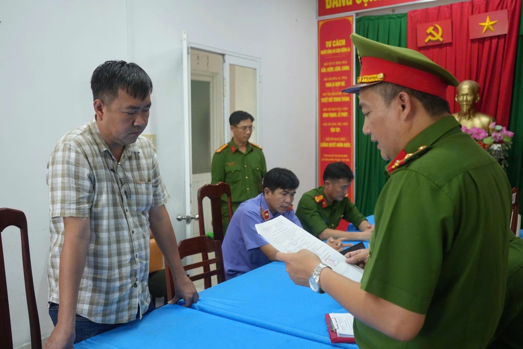 Tạm giam 3 cựu lãnh đạo, cán bộ Ngân hàng OceanBank chi nhánh Cần Thơ - 3 Tạm giam 3 cựu lãnh đạo, cán bộ Ngân hàng OceanBank chi nhánh Cần Thơ - 3