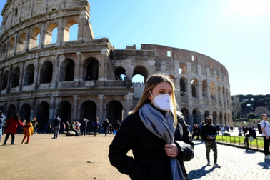 Yêu cầu hơn 30 giảng viên từ Italia về cách ly theo hướng dẫn của Bộ Y tế