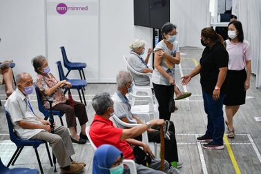 Singapore giữ vững tinh thần với chiến lược sống chung với Covid-19