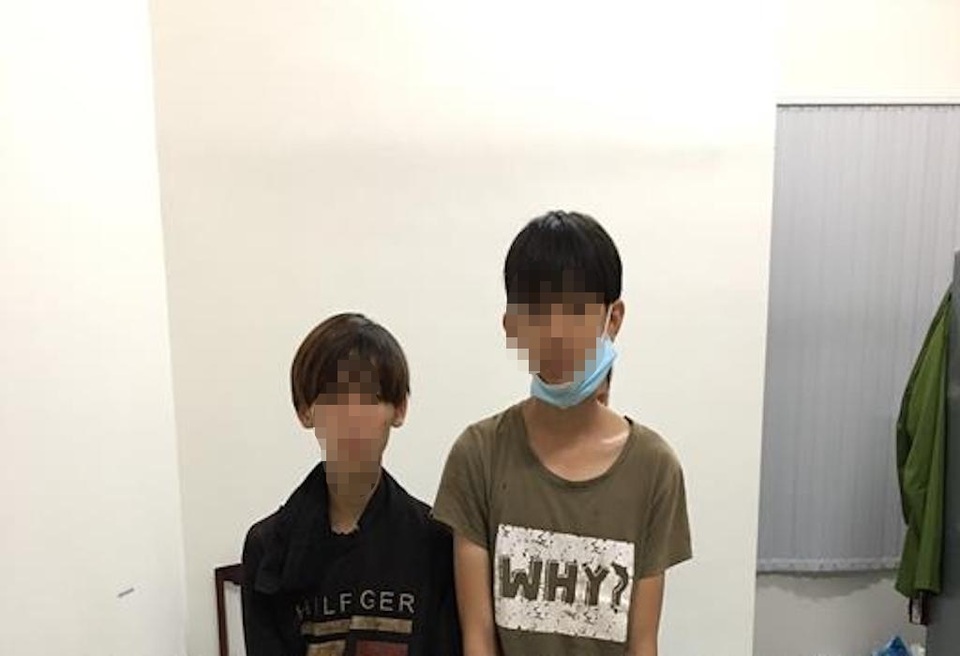 Bắt băng cướp “tuổi teen” chuyên chặn đường phụ nữ trên đường vắng - 1 Bắt băng cướp “tuổi teen” chuyên chặn đường phụ nữ trên đường vắng - 1