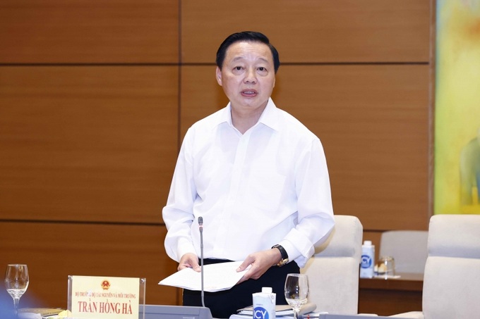 Bộ trưởng Trần Hồng Hà: Quá trình xây dựng Luật, đã chủ động rà soát hơn 100 luật, bộ luật có liên quan đến lĩnh vực đất đai để đề xuất sửa đổi