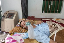 Rớt nước mắt cha nghèo "chờ chết" cầu xin cái ăn cho con thơ