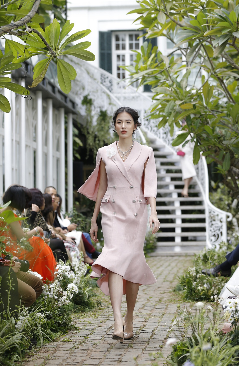 Nữ chủ tịch 9X từng lọt top 10 hoa hậu khẳng định sân chơi sắc đẹp là bệ đỡ - 11 Nữ chủ tịch 9X từng lọt top 10 hoa hậu khẳng định sân chơi sắc đẹp là bệ đỡ - 11