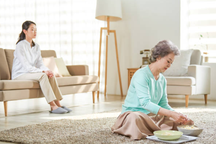 "Giỗ chồng mẹ chứ có phải chồng em đâu mà mẹ cứ phải đợi em lo?"