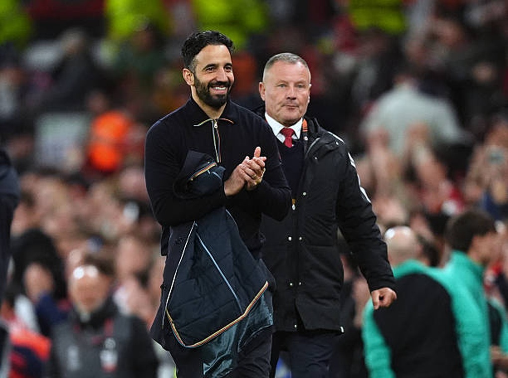 HLV Amorim: Thật vô nghĩa nếu Man Utd không vô địch Europa League - 2 HLV Amorim: Thật vô nghĩa nếu Man Utd không vô địch Europa League - 2