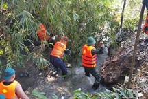 Tìm thấy thi thể người phụ nữ bị rớt xuống cống trong mưa lớn