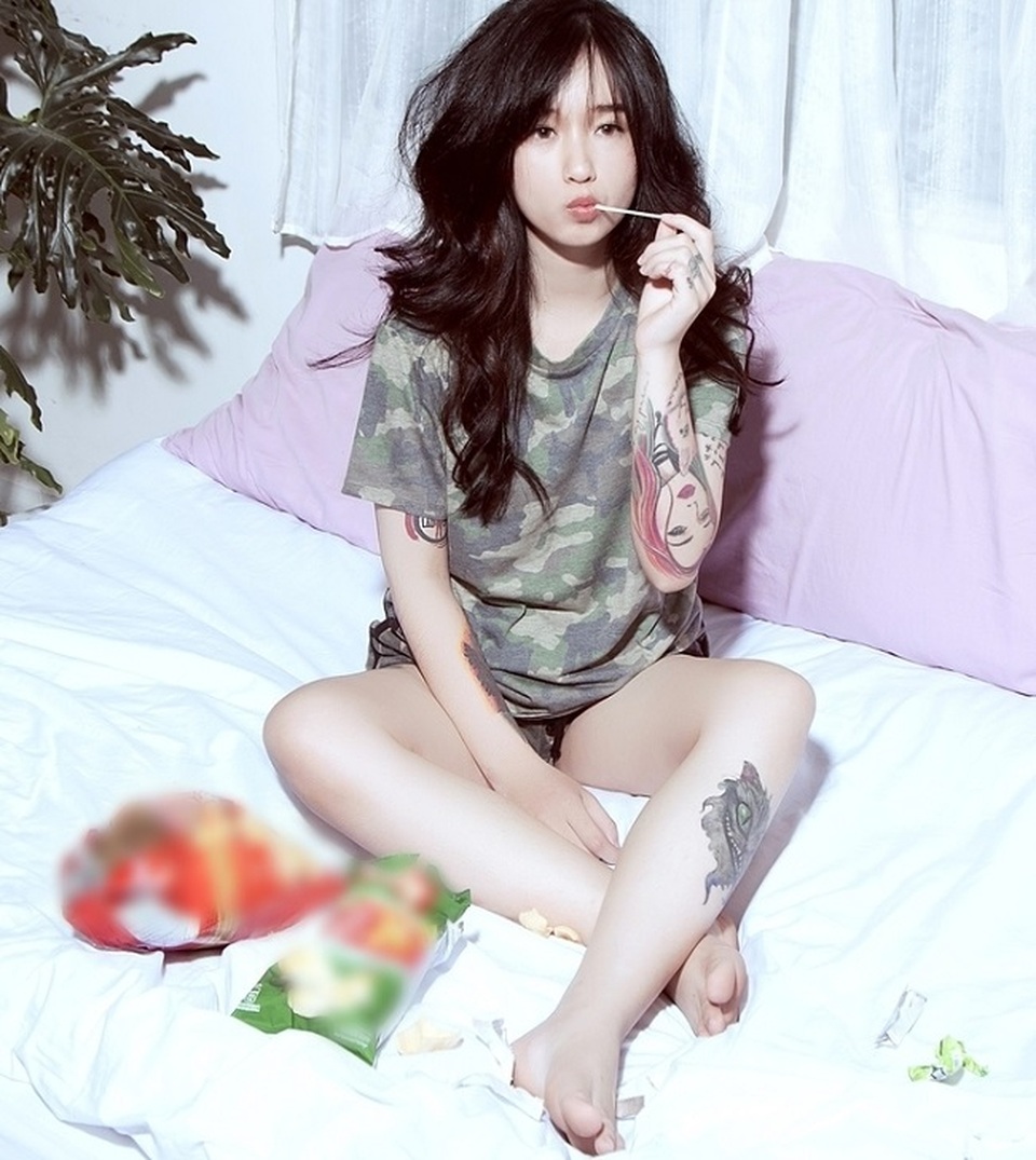 Chuyện xăm mình của thanh nữ An Giang, Sài Gòn: Bạn trai Tây từ sợ đến yêu, thông cảm - 7 Chuyện xăm mình của thanh nữ An Giang, Sài Gòn: Bạn trai Tây từ sợ đến yêu, thông cảm - 7