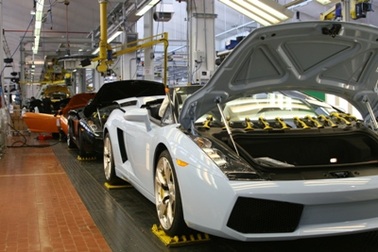 Lamborghini tạm dừng sản xuất 