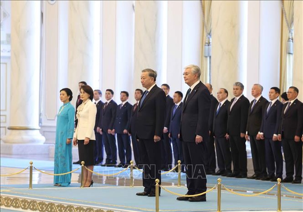 Lễ đón Tổng Bí thư Tô Lâm và Phu nhân thăm cấp Nhà nước Cộng hòa Kazakhstan - 4 Lễ đón Tổng Bí thư Tô Lâm và Phu nhân thăm cấp Nhà nước Cộng hòa Kazakhstan - 4