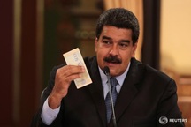 Dân Venezuela chán nản khi lương giám đốc ngang lương bảo vệ