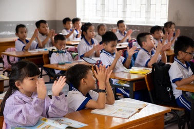 Giải pháp giúp trường học, phụ huynh bảo vệ trẻ khỏi nguy hiểm rình rập trên mạng