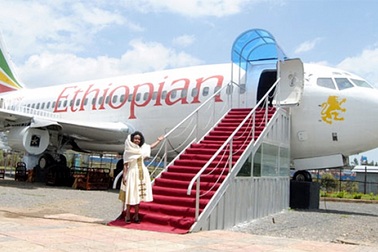 Nhà hàng siêu độc bên trong máy bay Boeing 737