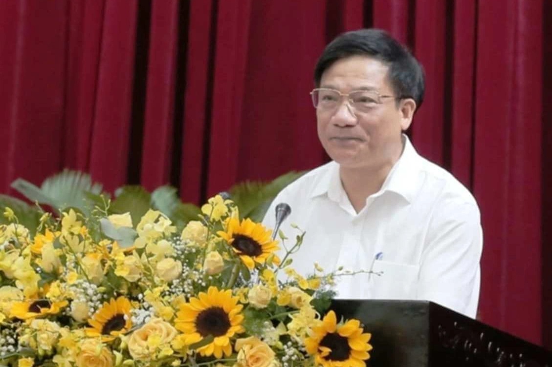 Skandal z wynikami egzaminu 10. klasy w Thai Binh: odwołanie dyrektora Departamentu Edukacji i Szkolenia - 1 Lùm xùm điểm thi lớp 10 Thái Bình: Cách chức Giám đốc Sở GDĐT - 1