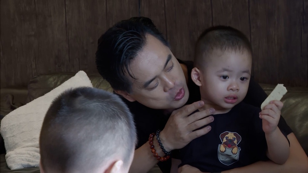 Bà xã Lê Dương Bảo Lâm: Chồng kiếm được bao nhiêu tiền là đưa hết cho tôi - 4 Bà xã Lê Dương Bảo Lâm: Chồng kiếm được bao nhiêu tiền là đưa hết cho tôi - 4