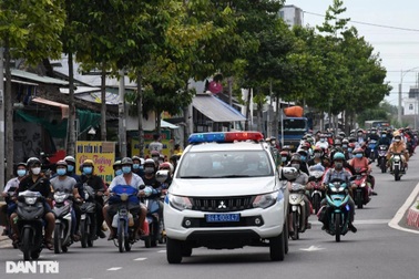 F0 ở miền Tây tăng, đa số là những ca từ dòng người hồi hương