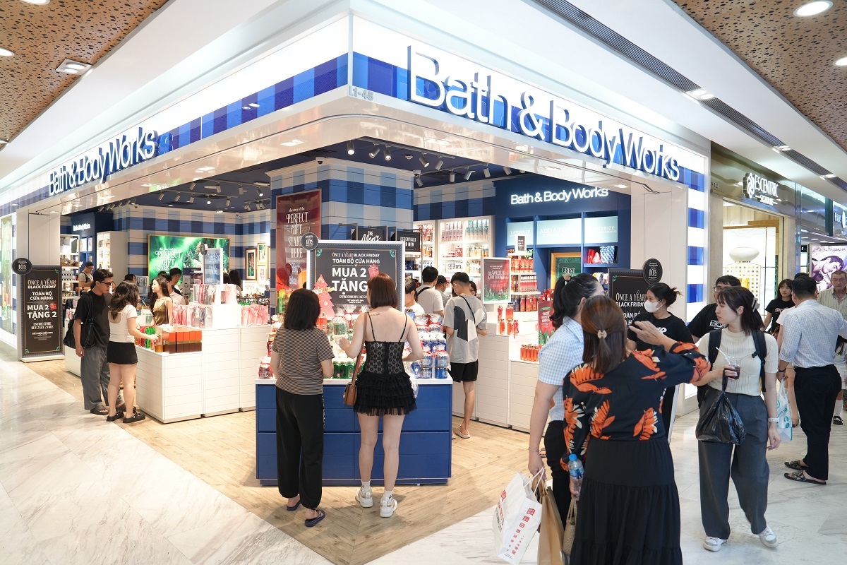 ব্ল্যাক ফ্রাইডেতে ভিনকম - ২ এর সাথে ডিল খুঁজুন এবং আপনার মনের মতো কেনাকাটা করুন Săn ưu đãi, mua sắm thỏa sức dịp Black Friday cùng Vincom - 2