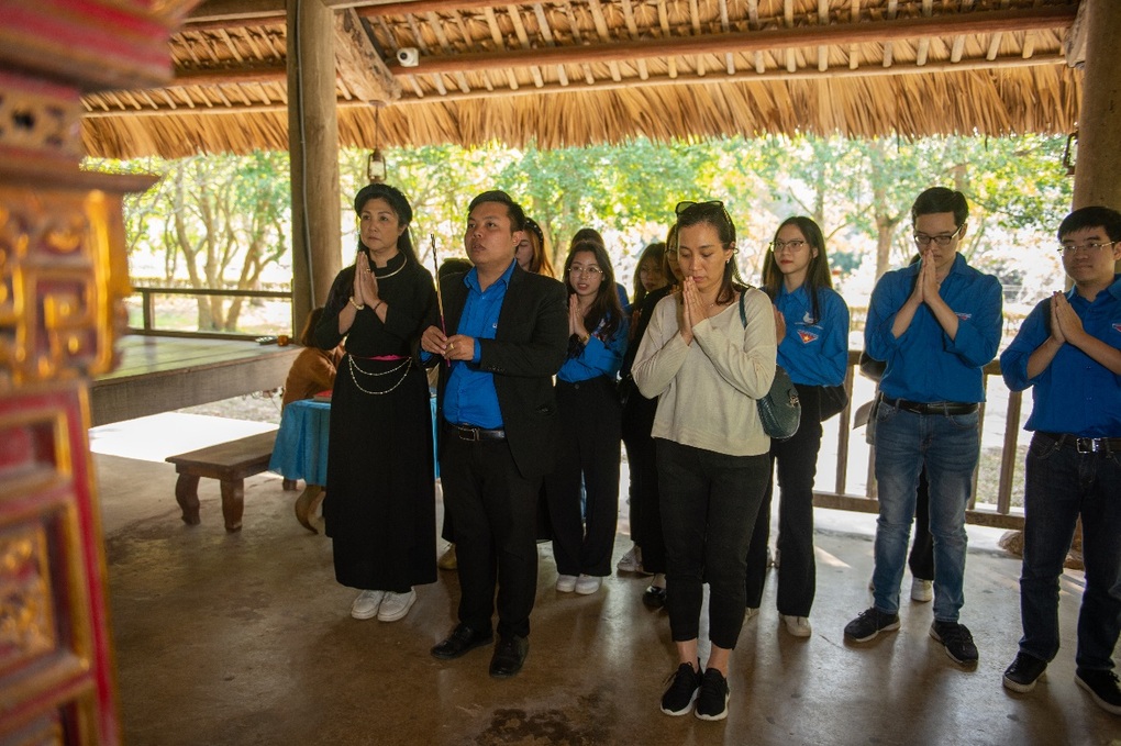 Tết ấm đến với trẻ em vùng cao Thái Nguyên, Tuyên Quang - 5 Tết ấm đến với trẻ em vùng cao Thái Nguyên, Tuyên Quang - 5