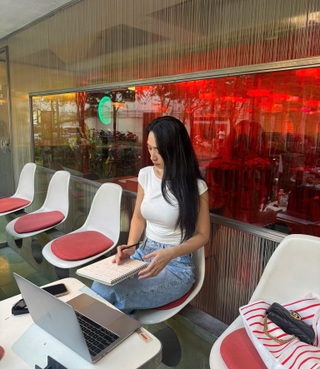 "Biểu tượng gợi cảm" Quỳnh Thy: Tuổi 42 trẻ trung, cơ bụng số 11 gây sốt - 8