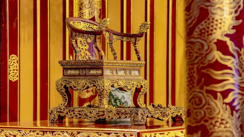 Phó Thủ tướng chỉ đạo xử lý vụ bảo vật Ngai vua triều Nguyễn bị phá hoại - 1 Phó Thủ tướng chỉ đạo xử lý vụ bảo vật Ngai vua triều Nguyễn bị phá hoại - 1
