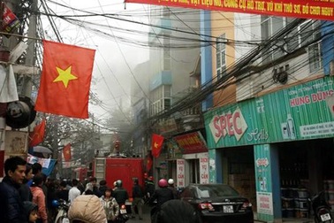 Hà Nội: Hỏa hoạn tại căn nhà 4 tầng khóa cửa