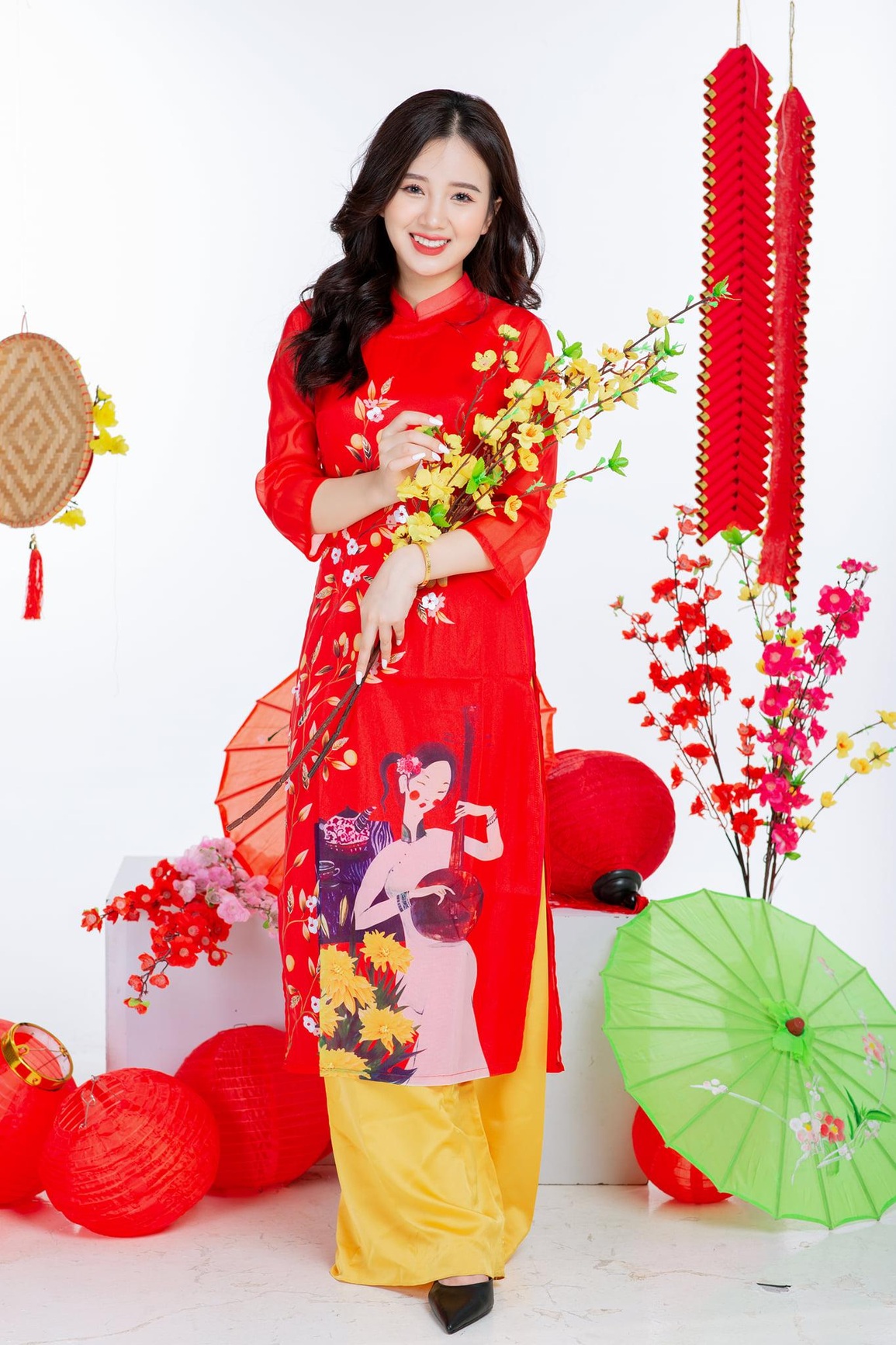 Thiếu nữ Phú Thọ khoe ảnh đón xuân, chia sẻ chuyện học, chuyện Tết - 3 Thiếu nữ Phú Thọ khoe ảnh đón xuân, chia sẻ chuyện học, chuyện Tết - 3