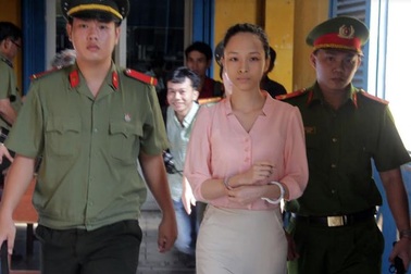 Lời khai của hoa hậu Phương Nga và ông Cao Toàn Mỹ giống nhau kỳ lạ!