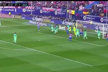 Godin gỡ hòa 1-1 cho Atletico trước Barcelona