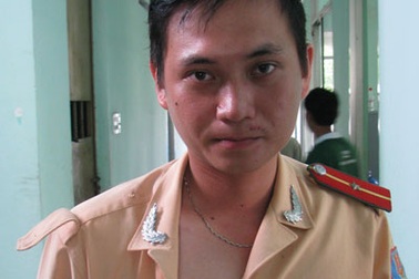 Khởi tố, bắt tạm giam Phó phòng Tư pháp tấn công CSGT