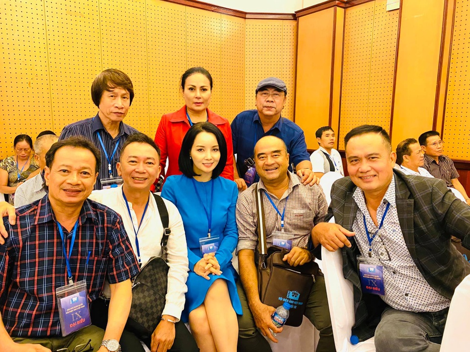 NSƯT Đỗ Thanh Hải, Quyền Linh trúng cử Ban Chấp hành Hội Điện ảnh khoá IX - 11 NSƯT Đỗ Thanh Hải, Quyền Linh trúng cử Ban Chấp hành Hội Điện ảnh khoá IX - 11