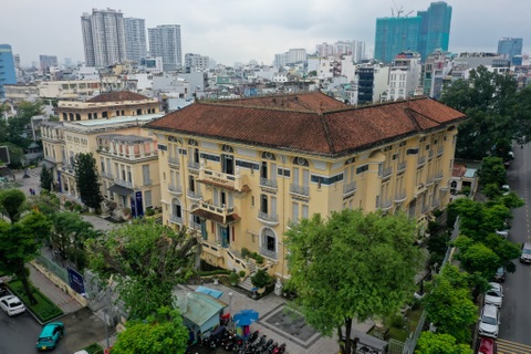 Biệt thự 99 cửa và giai thoại “Con ma nhà họ Hứa” giữa lòng TPHCM