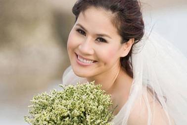 Người đẹp Thân Thuý Hà đã hạ sinh bé trai