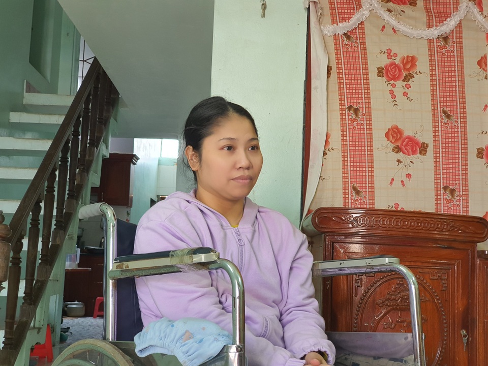 Bạn đọc giúp đỡ góa phụ tật nguyền nuôi 2 con thơ hơn 170 triệu đồng - 3 Bạn đọc giúp đỡ góa phụ tật nguyền nuôi 2 con thơ hơn 170 triệu đồng - 3