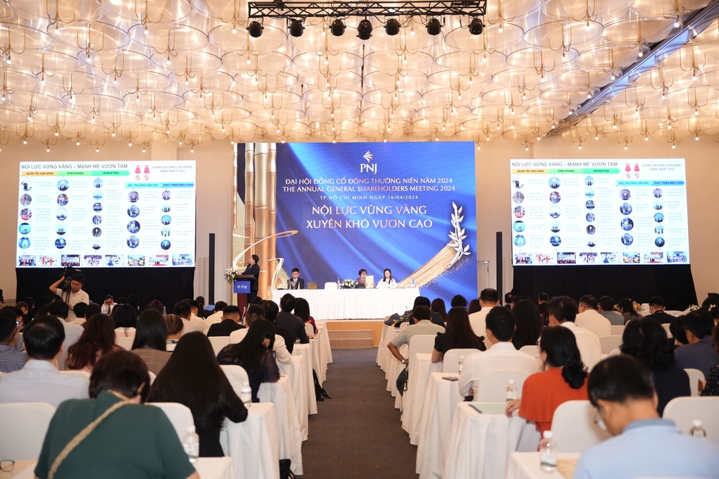 Hoàn thành kế hoạch năm 2023, PNJ đặt mục tiêu tăng trưởng doanh thu 12% năm 2024 - 2 Hoàn thành kế hoạch năm 2023, PNJ đặt mục tiêu tăng trưởng doanh thu 12% năm 2024 - 2